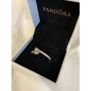 Beautiful Two sparkling hearts ring from Pandora